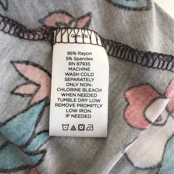 LOGO by Lori Goldstein V Neck 3/4 Sleeve Sharkbite Hem Gray Floral Tunic Medium - Picture 10 of 11
